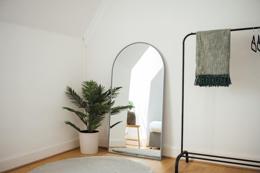 Charming 2 Bedroom Flat In The Heart Of Kings Cross, Londen Buitenkant foto