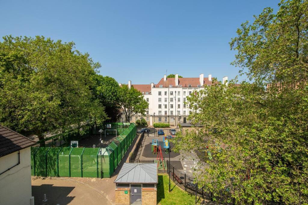 Charming 2 Bedroom Flat In The Heart Of Kings Cross, Londen Buitenkant foto