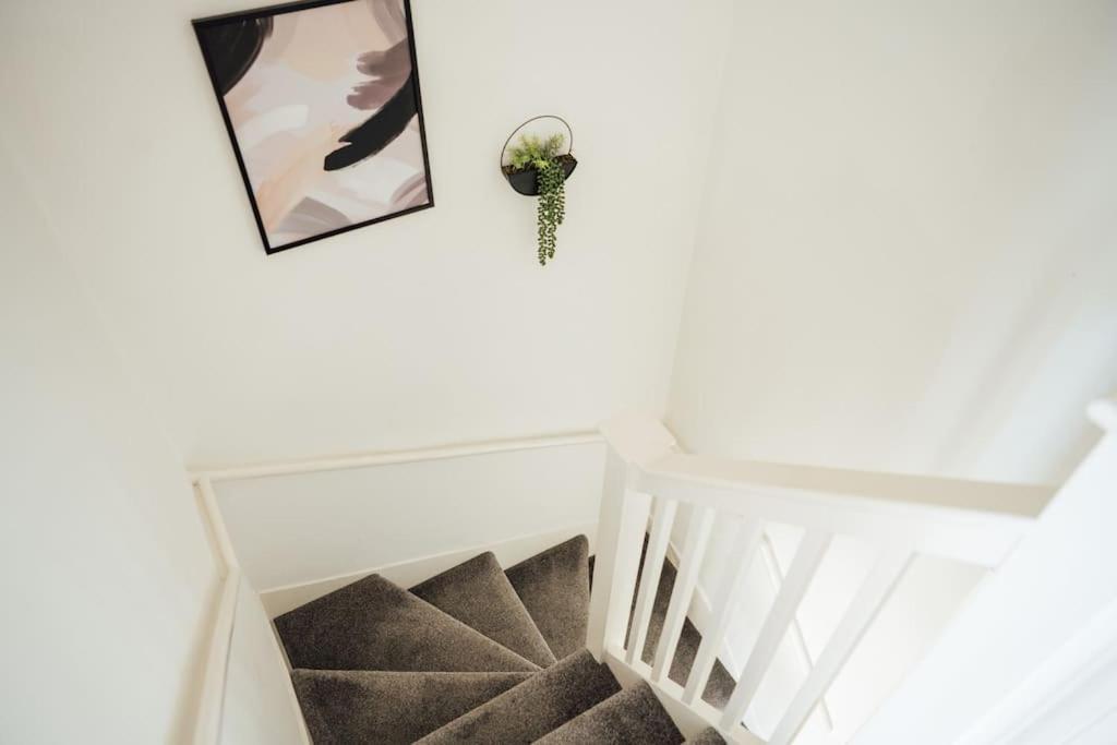 Charming 2 Bedroom Flat In The Heart Of Kings Cross, Londen Buitenkant foto