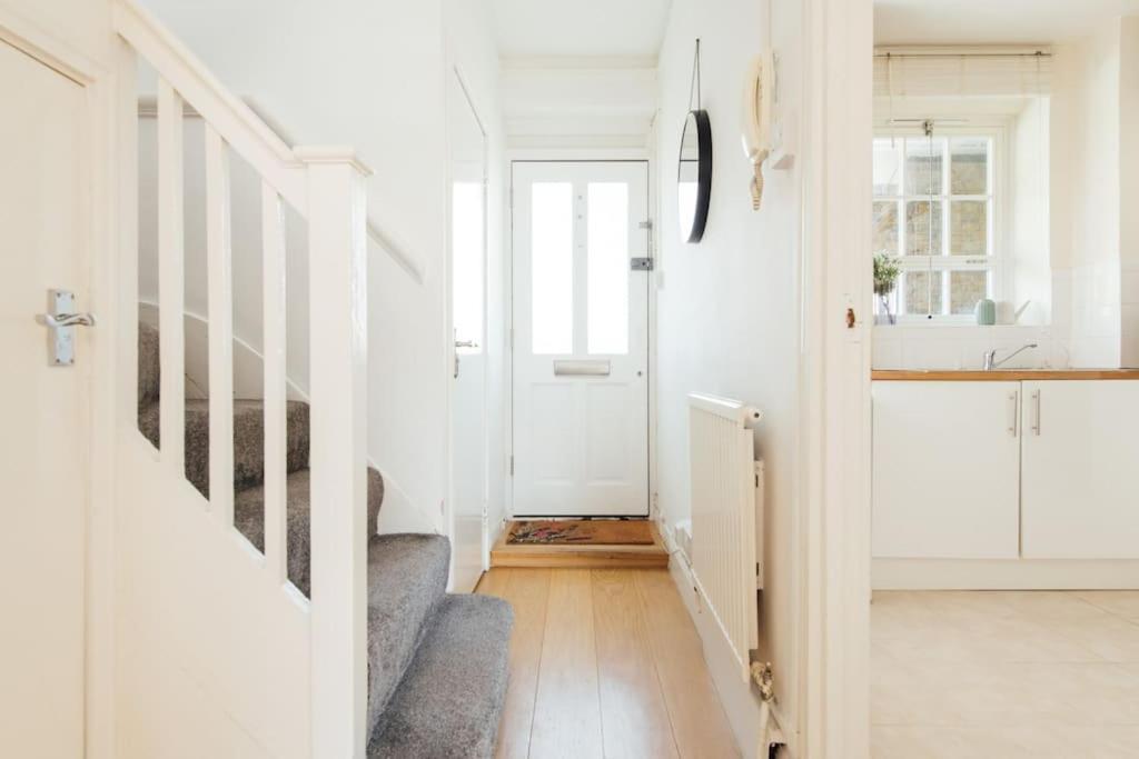 Charming 2 Bedroom Flat In The Heart Of Kings Cross, Londen Buitenkant foto