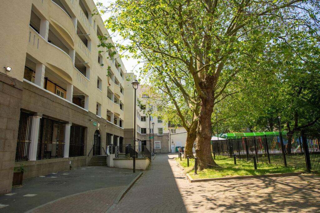 Charming 2 Bedroom Flat In The Heart Of Kings Cross, Londen Buitenkant foto