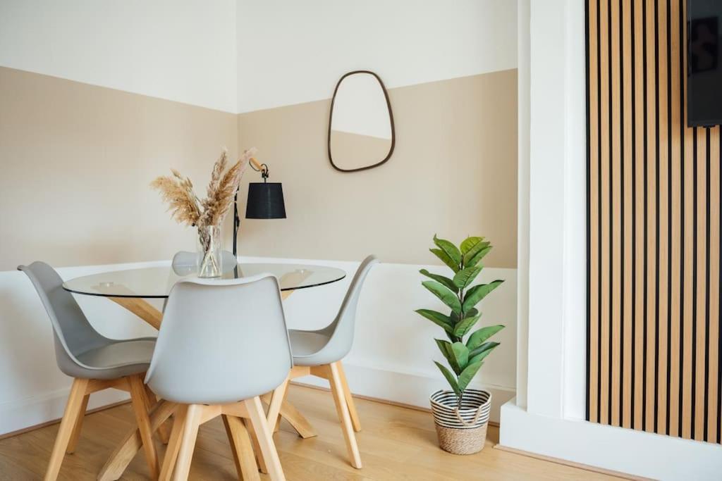 Charming 2 Bedroom Flat In The Heart Of Kings Cross, Londen Buitenkant foto