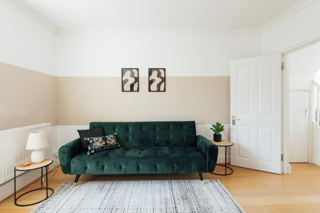 Charming 2 Bedroom Flat In The Heart Of Kings Cross, Londen Buitenkant foto
